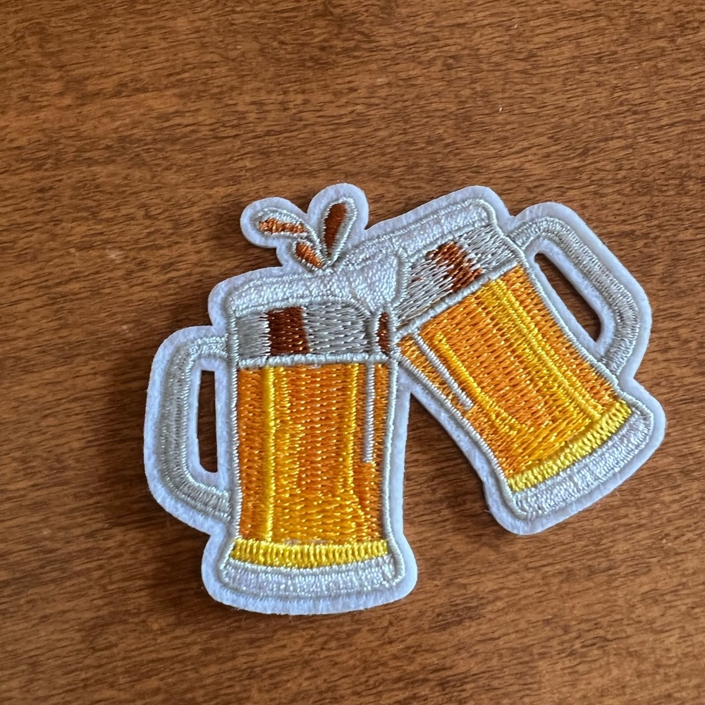 Beer Cheers Cheersing - Embroidered Patch - New Iron on patch